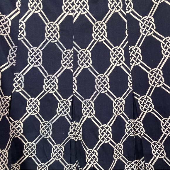 Jones New York Navy Blue & White Celtic Knot Pleated Cotton Skirt Size 8 EUC - Picture 6 of 10